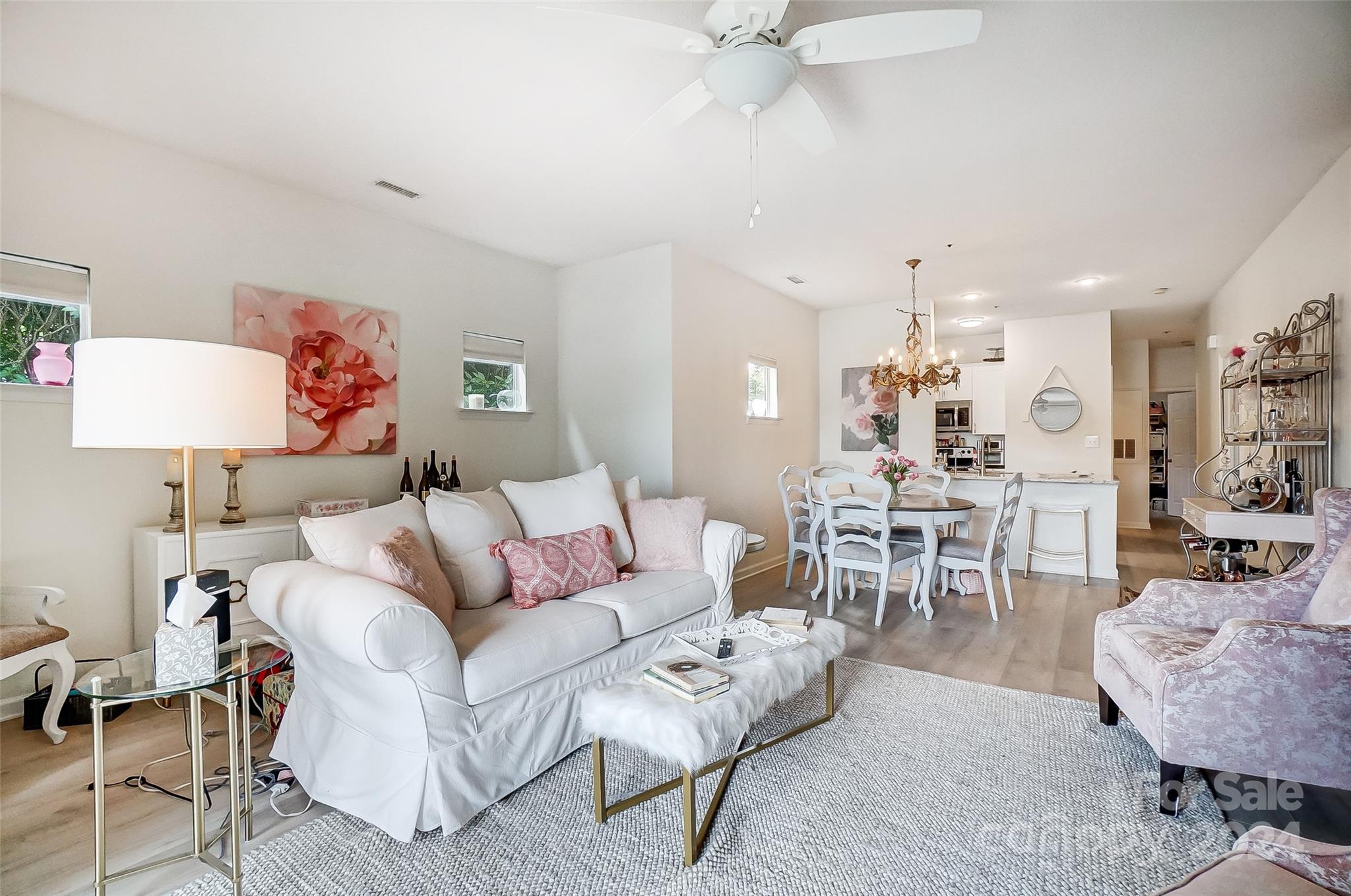 VINEYARD POINT - Residential
