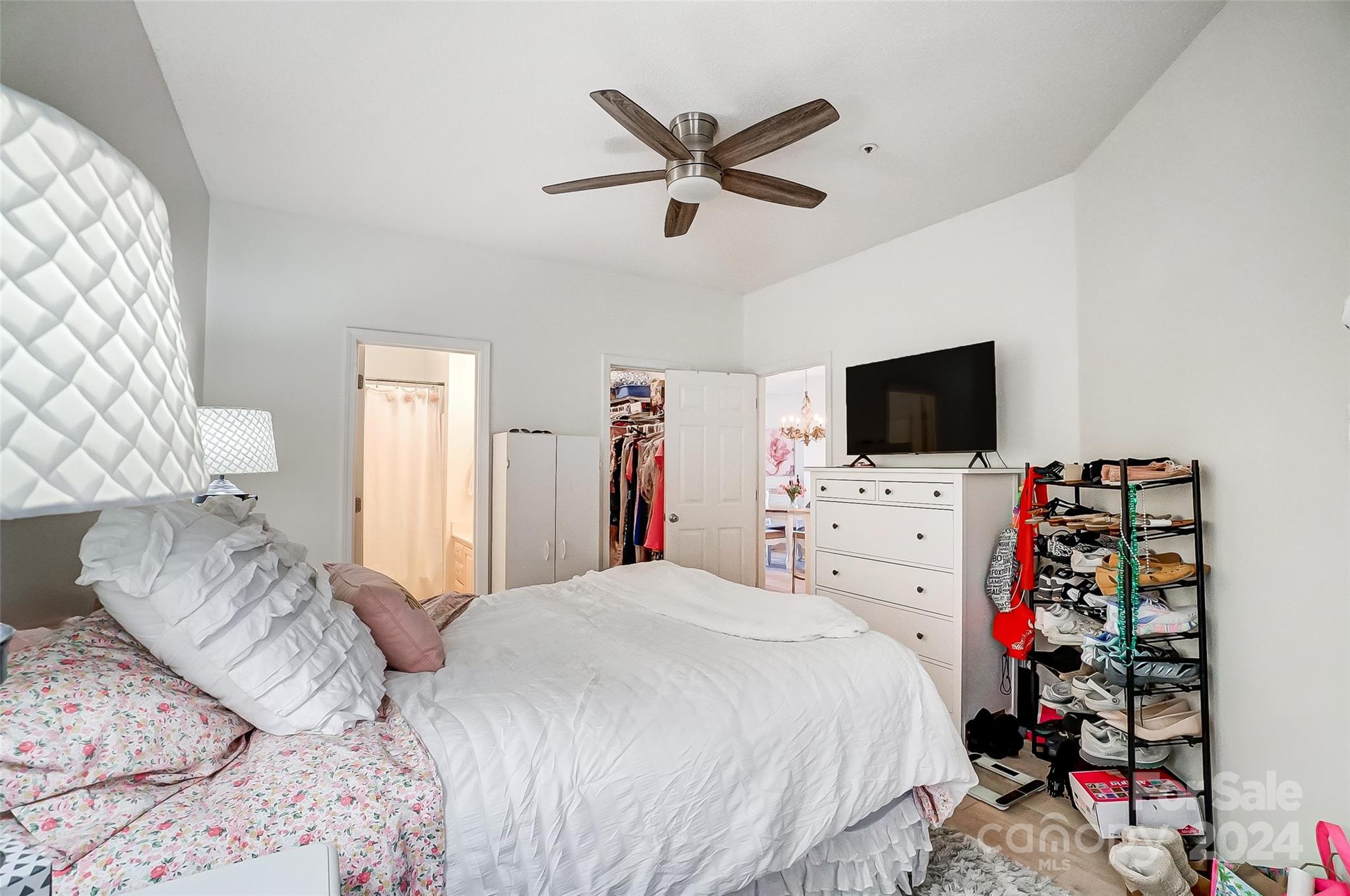VINEYARD POINT - Residential