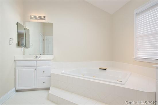 Country Club Estates - Residential Lease