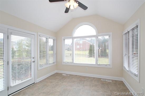 Country Club Estates - Residential Lease