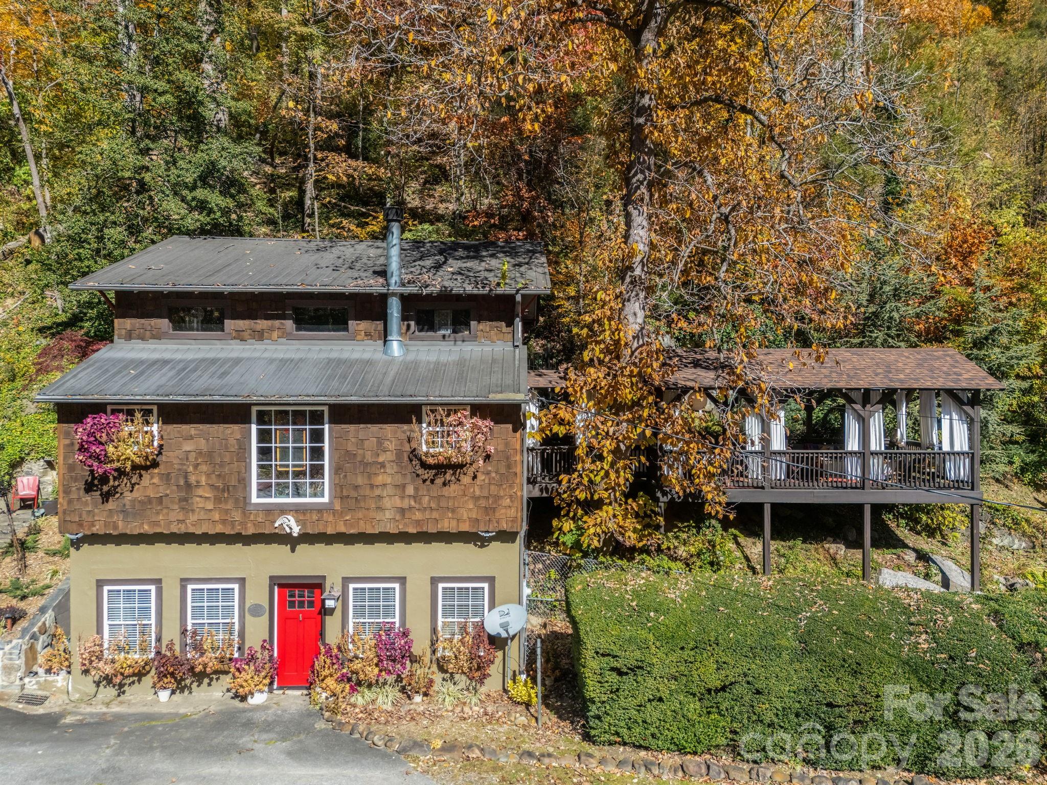 712 Main Street, Chimney Rock, NC, 28720