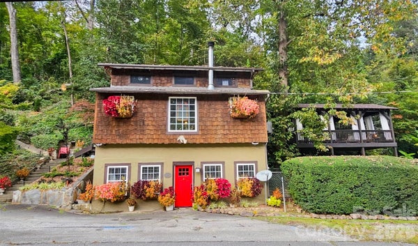 712 MAIN ST, CHIMNEY ROCK, NC 28720 - Image 403113d28ab2fa56d04a2dd3c2b7597d/3419857595