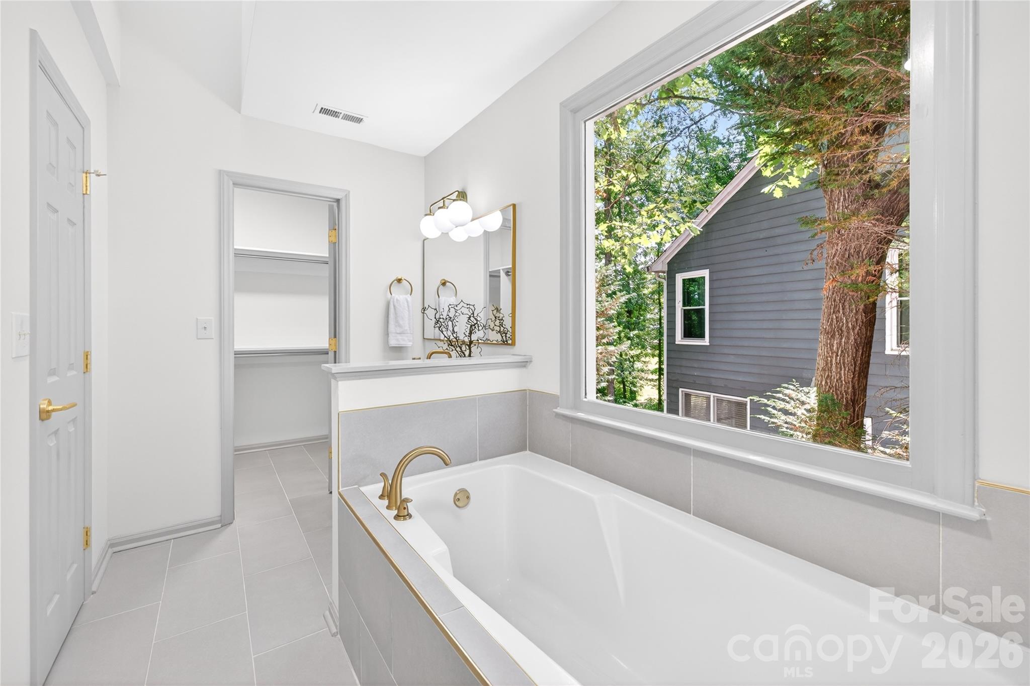 Davis Lake - Residential