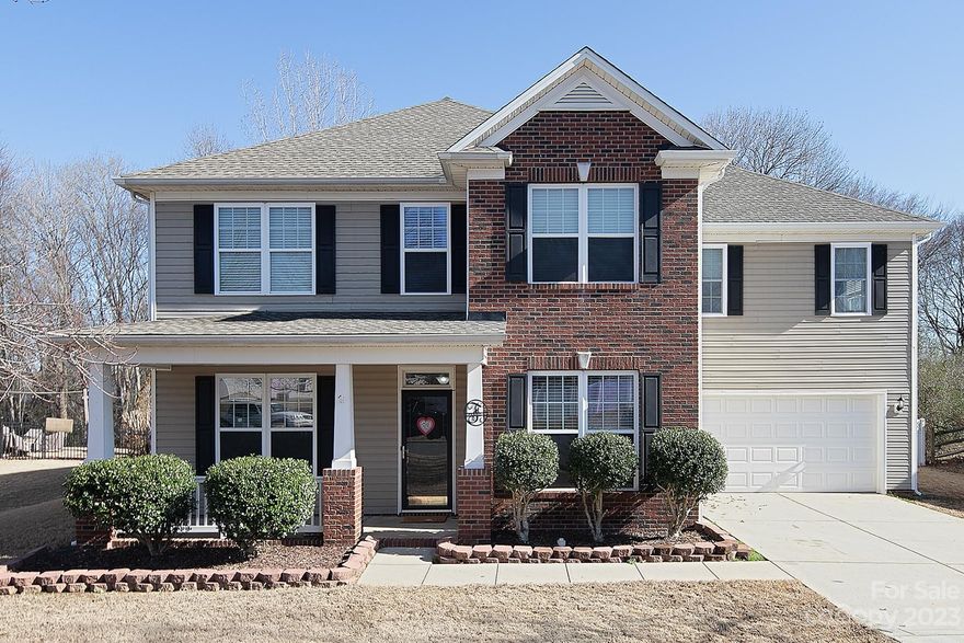 Come see this fabulous, spacious home with 5 bedrooms, 3 full bathrooms and a 1/2 bathroom. The primary bedroom is massive with a walk-in closet. On the main floor, you are welcomed with new flooring, a grand entrance, den, flex room and a large dining room. The main floor also has a cozy living room open to the kitchen with plenty of cabinets and a walk-in pantry. But that is not it! You also get a large private, fenced in backyard perfect to entertain or just to relax. There is also fresh paint throughout the house. The well-established Brook Valley neighborhood gives you access to great schools, plenty of shopping and entertainment. This home is ready for you to move right in, so schedule a tour now!