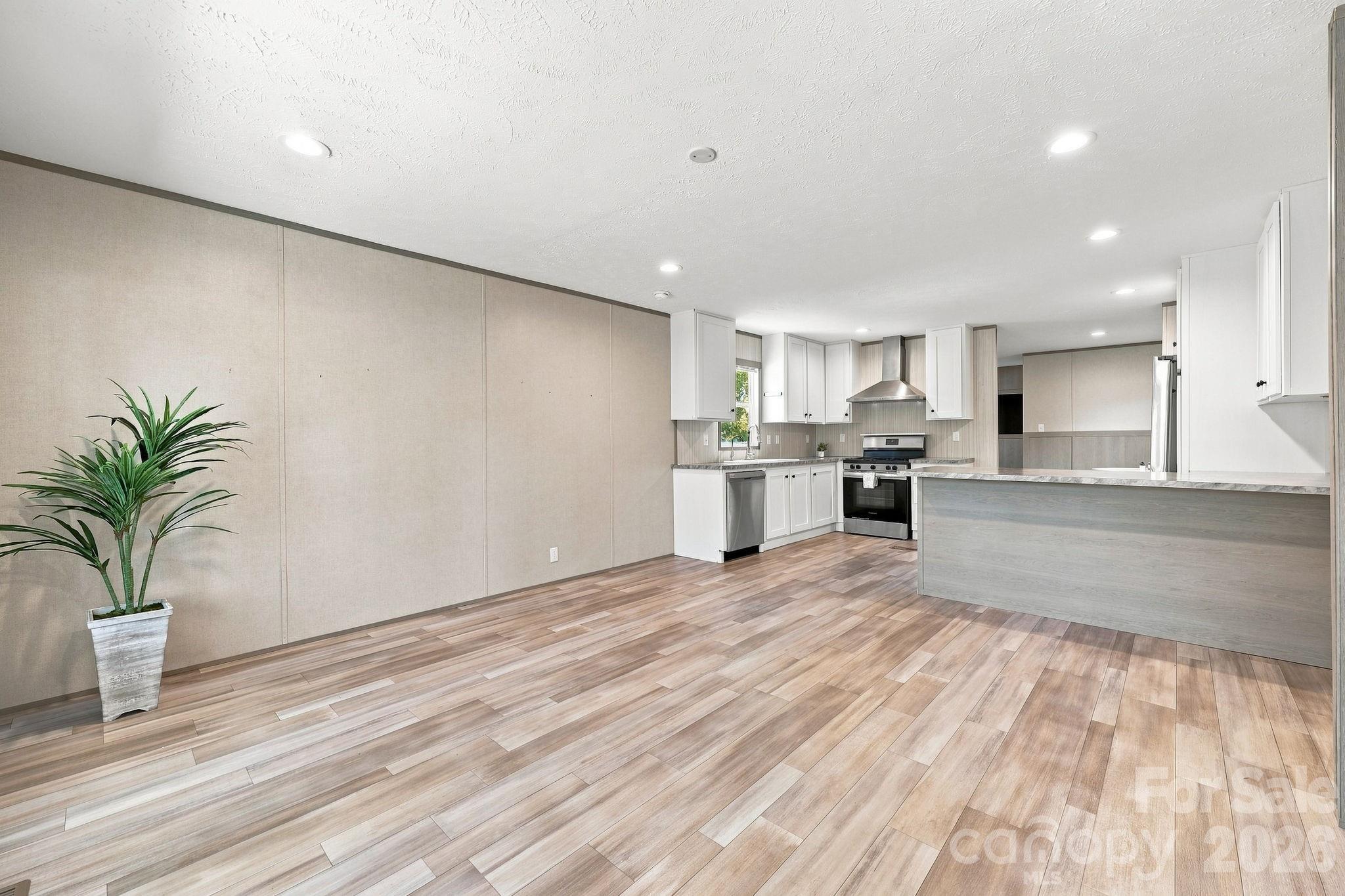 146 & 148 Bradshaw Circle