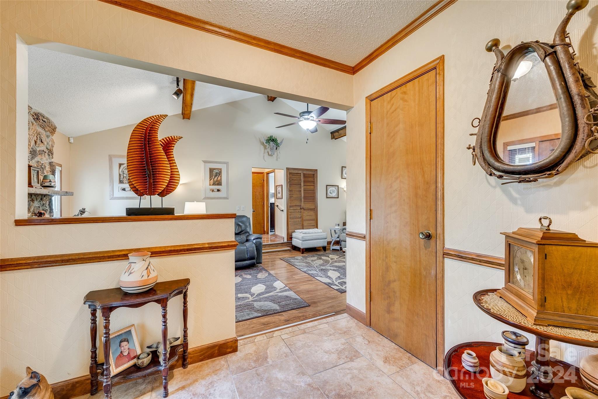 1725 Deer Run Road