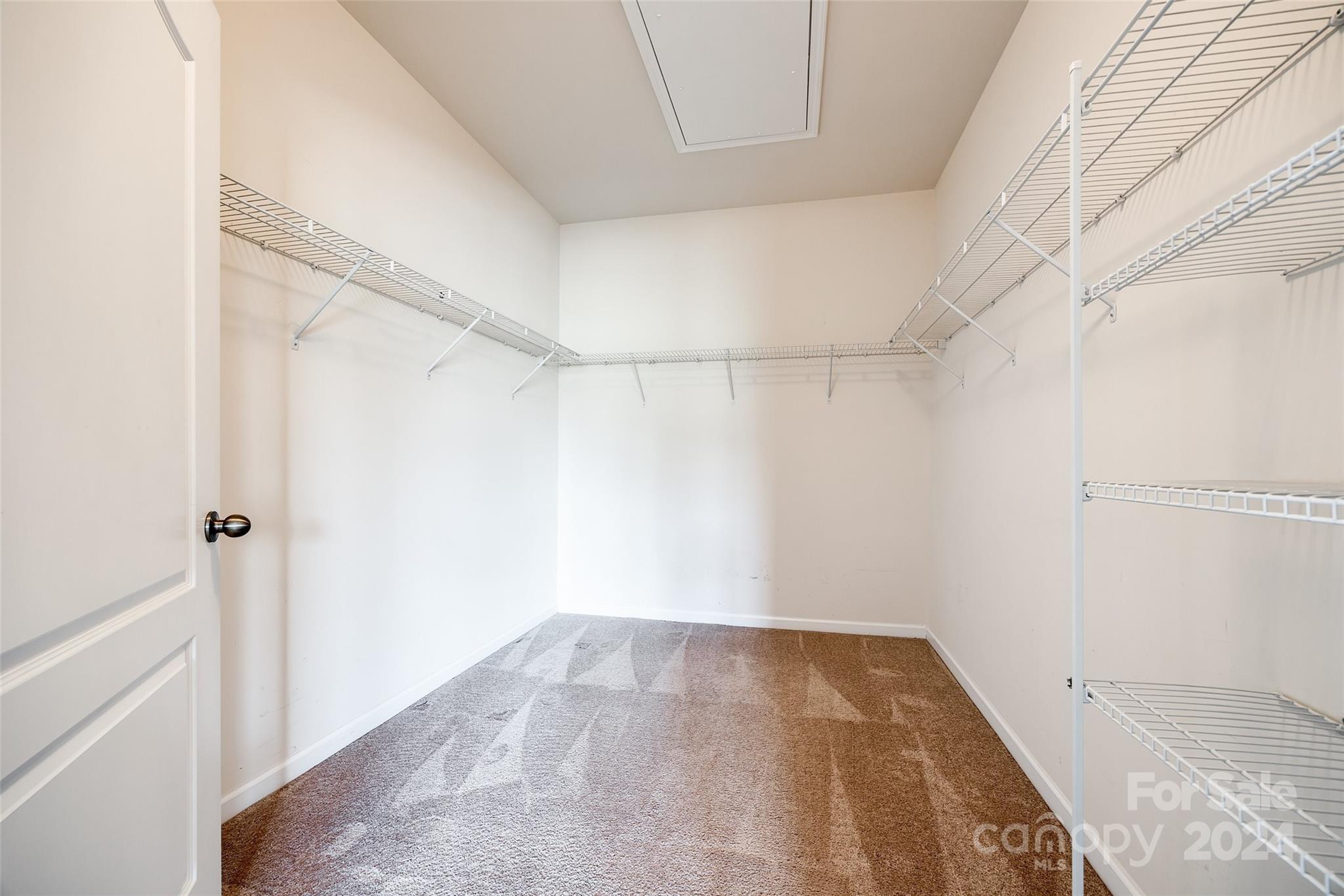 THE RETREAT AT RAYFIELD - Residential