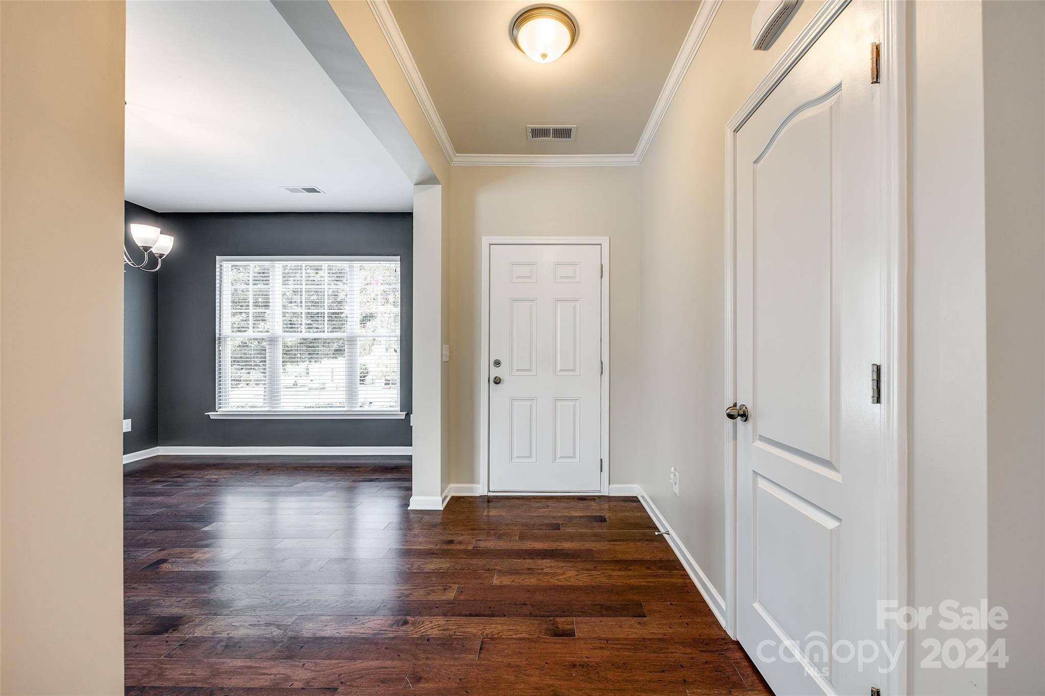 THE RETREAT AT RAYFIELD - Residential