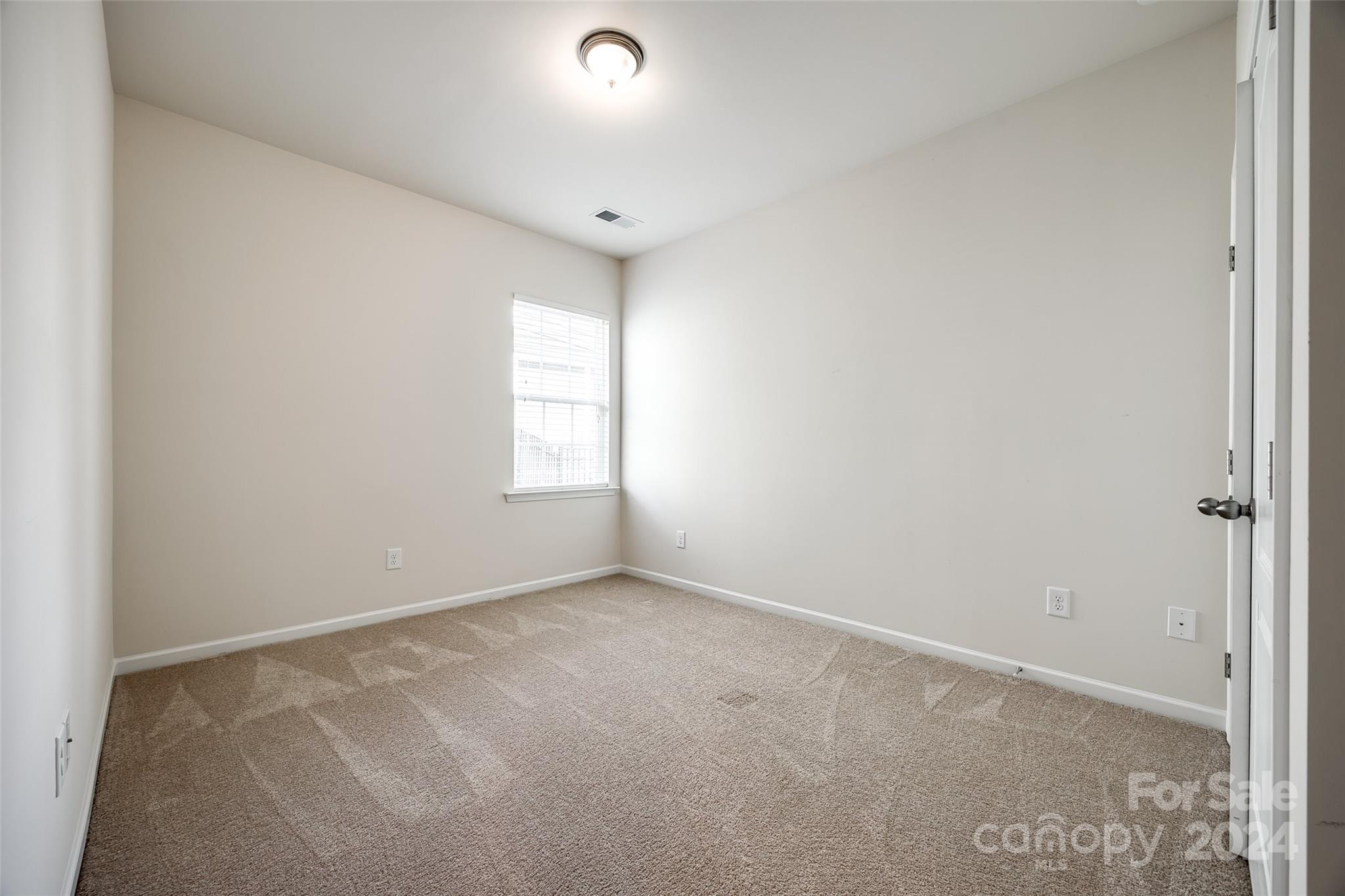 THE RETREAT AT RAYFIELD - Residential