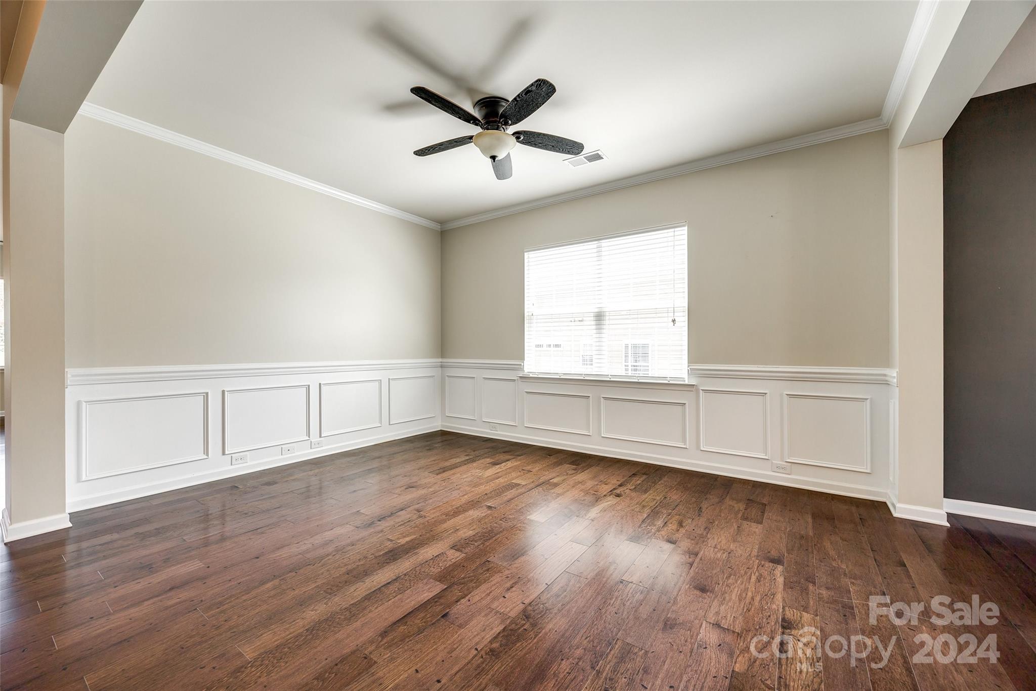 THE RETREAT AT RAYFIELD - Residential