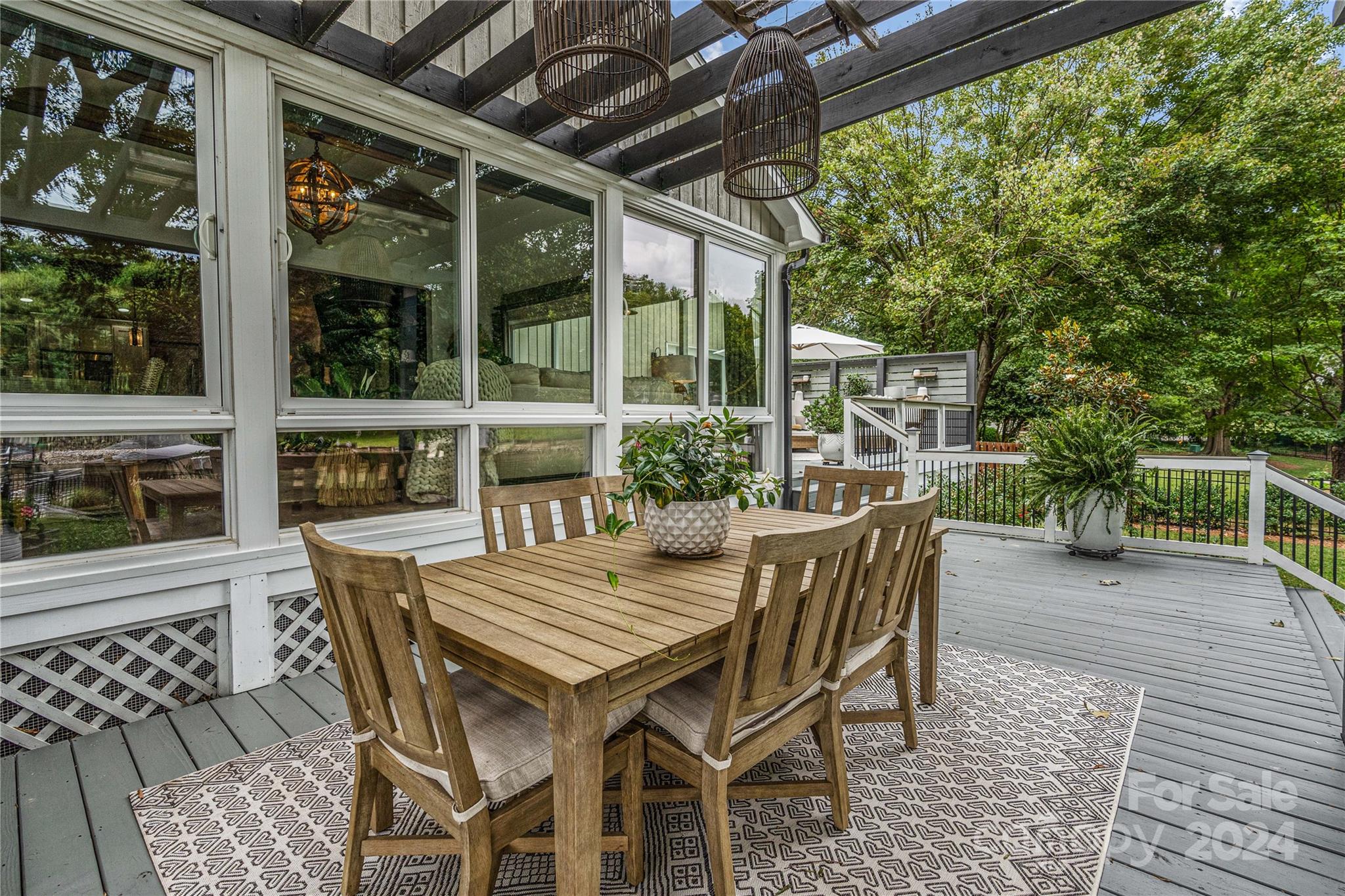 Point Largo - Residential