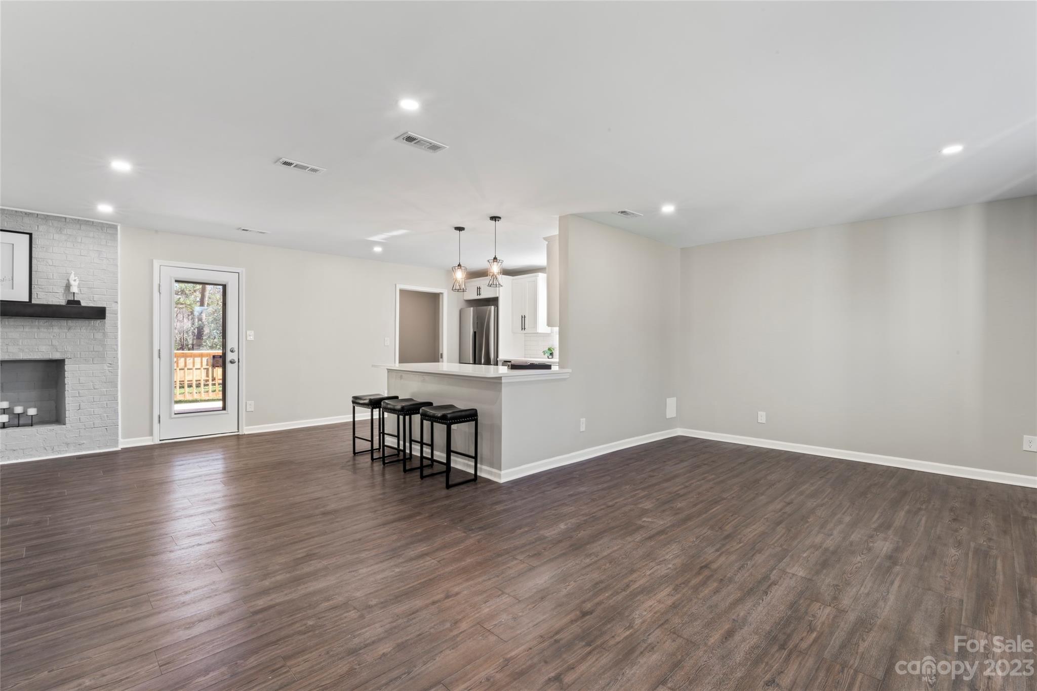 Cobblestone Village - Residential