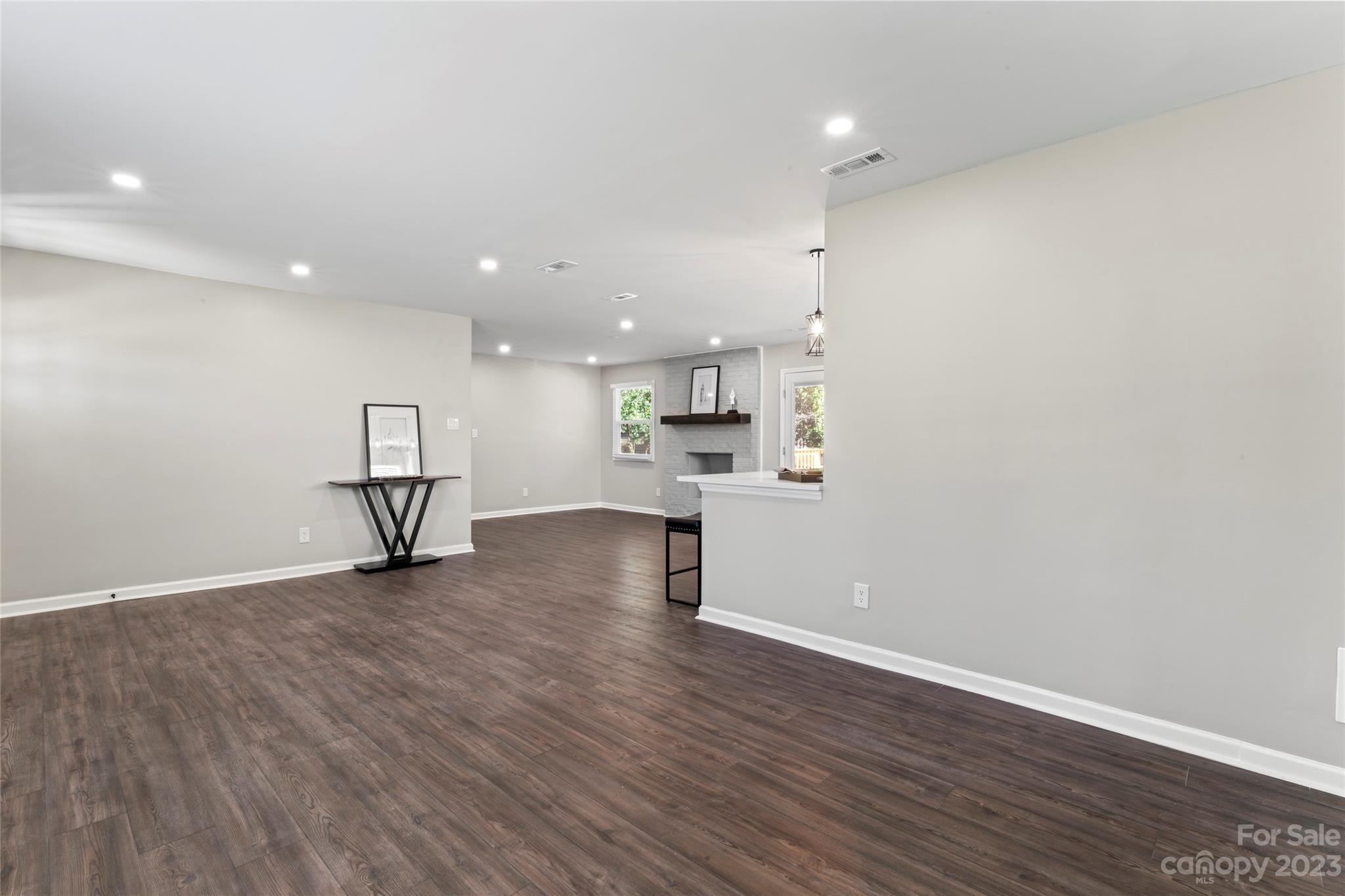 Cobblestone Village - Residential