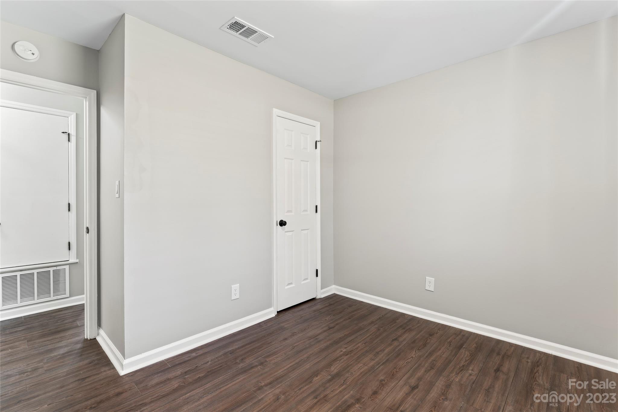 Cobblestone Village - Residential