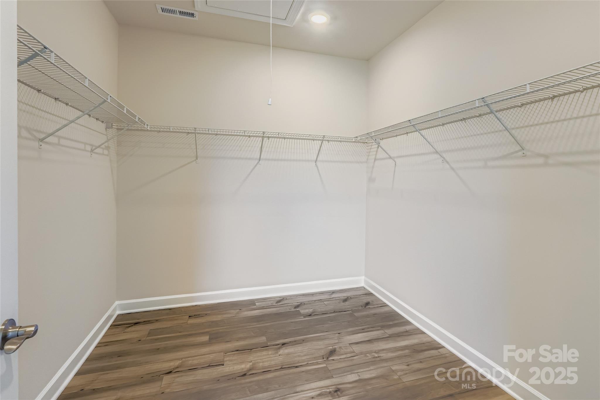 Roselyn - Residential