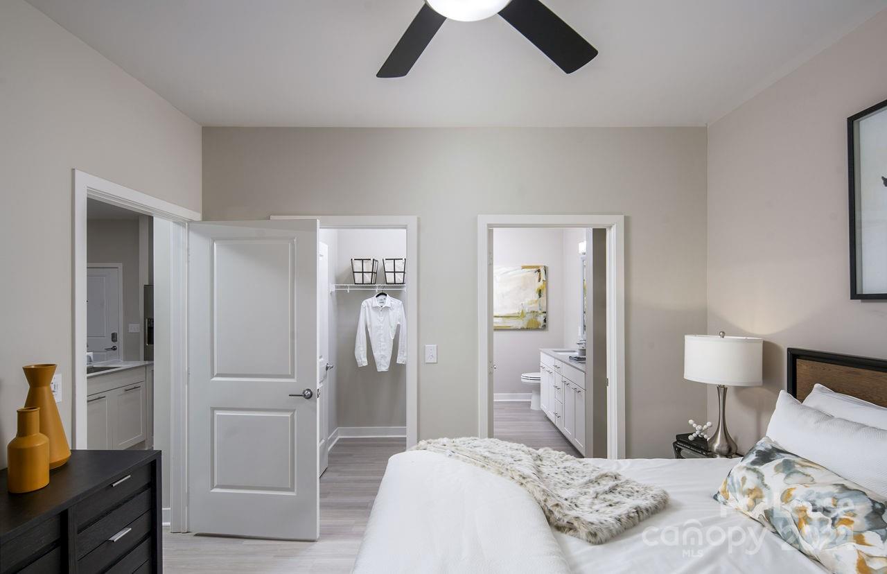 Charlotte, North Carolina 28262, United States, 2 Bedrooms Bedrooms, ,2 BathroomsBathrooms,Residential,Active,39032