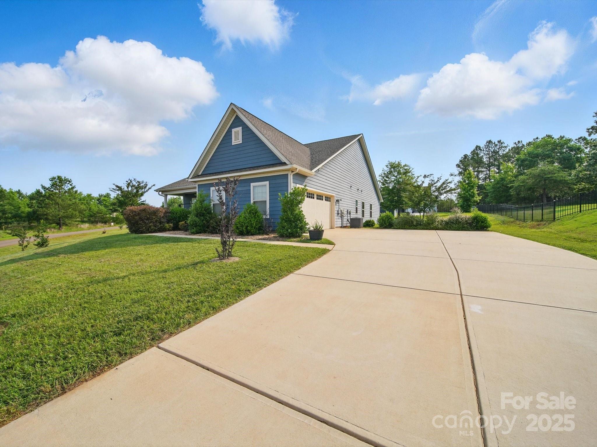 11225 Island View Lane