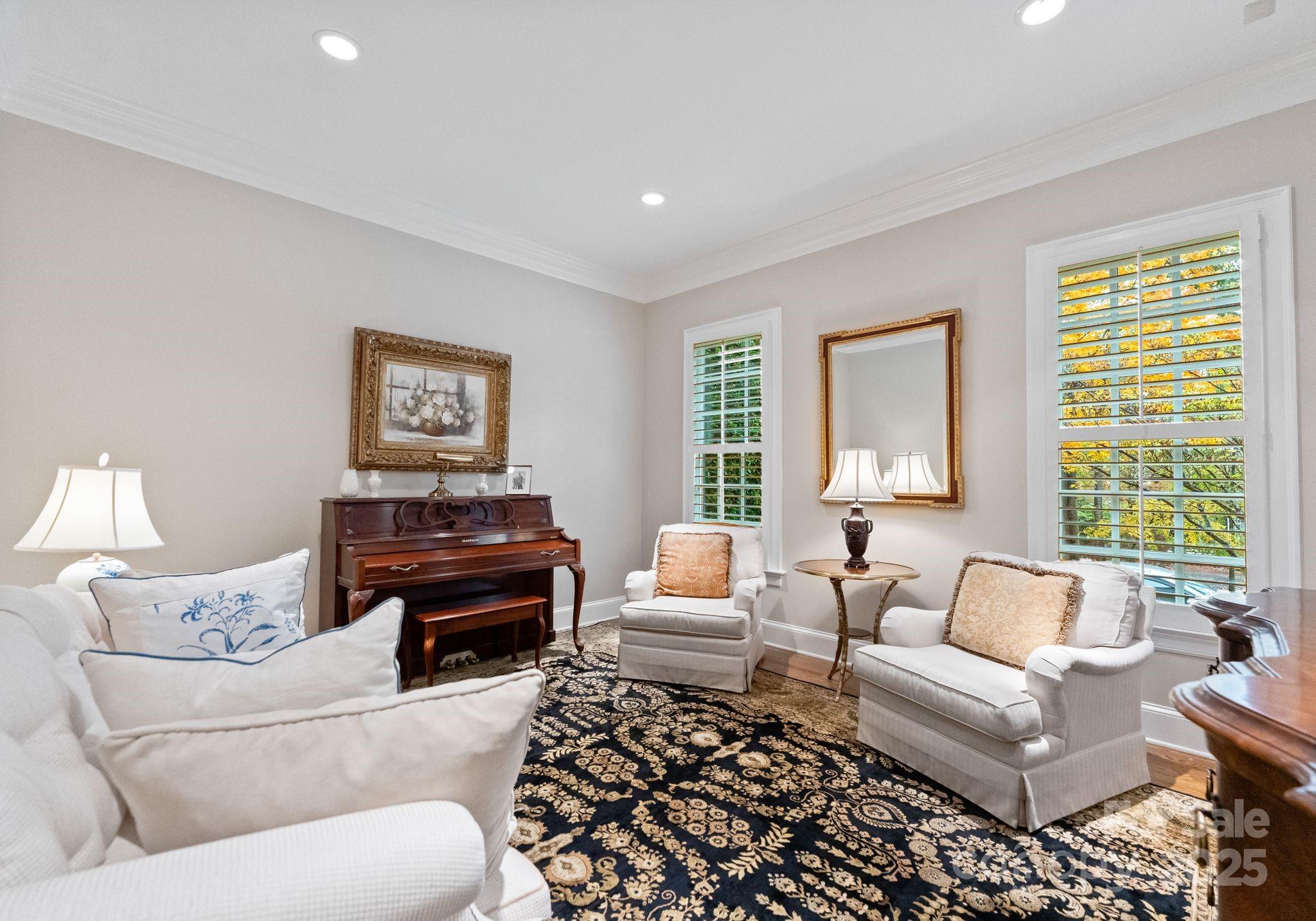 5006 Fairlawn Crescent Court