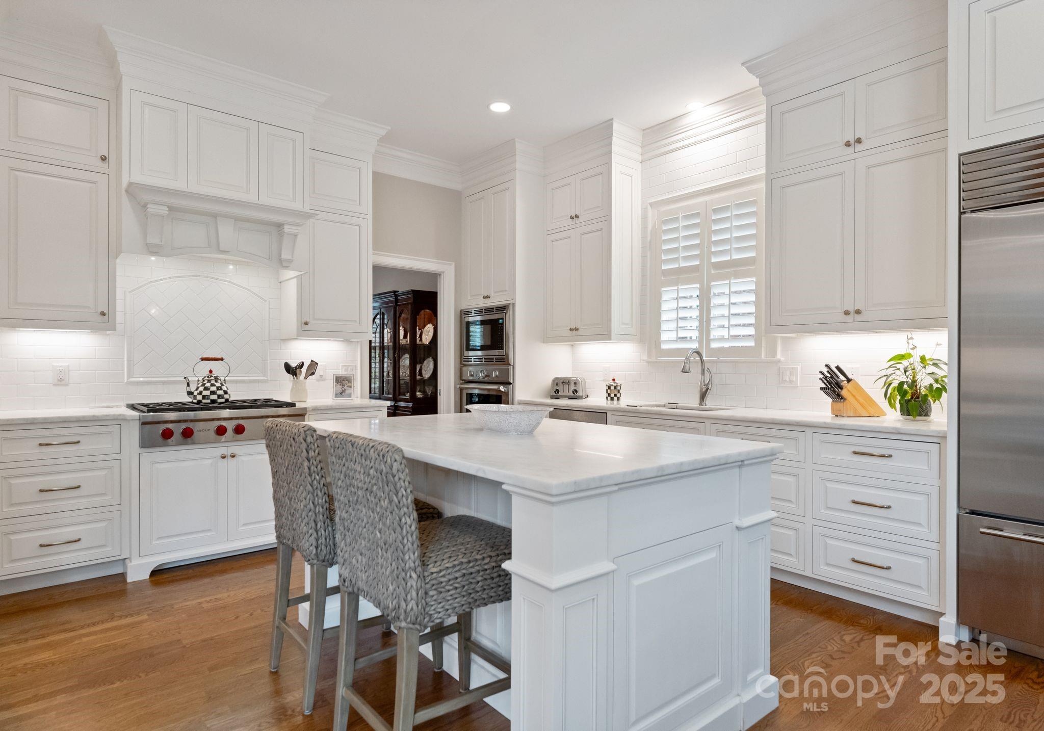 5006 Fairlawn Crescent Court