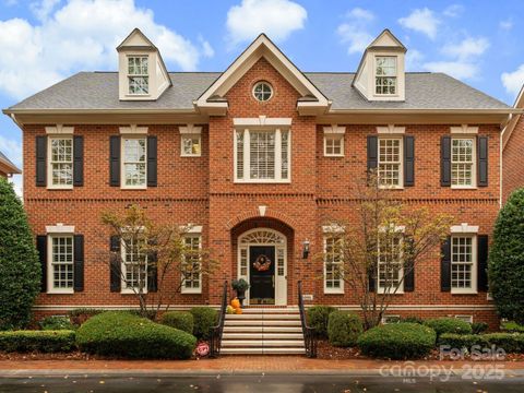 5006 Fairlawn Crescent Court Charlotte NC 28226