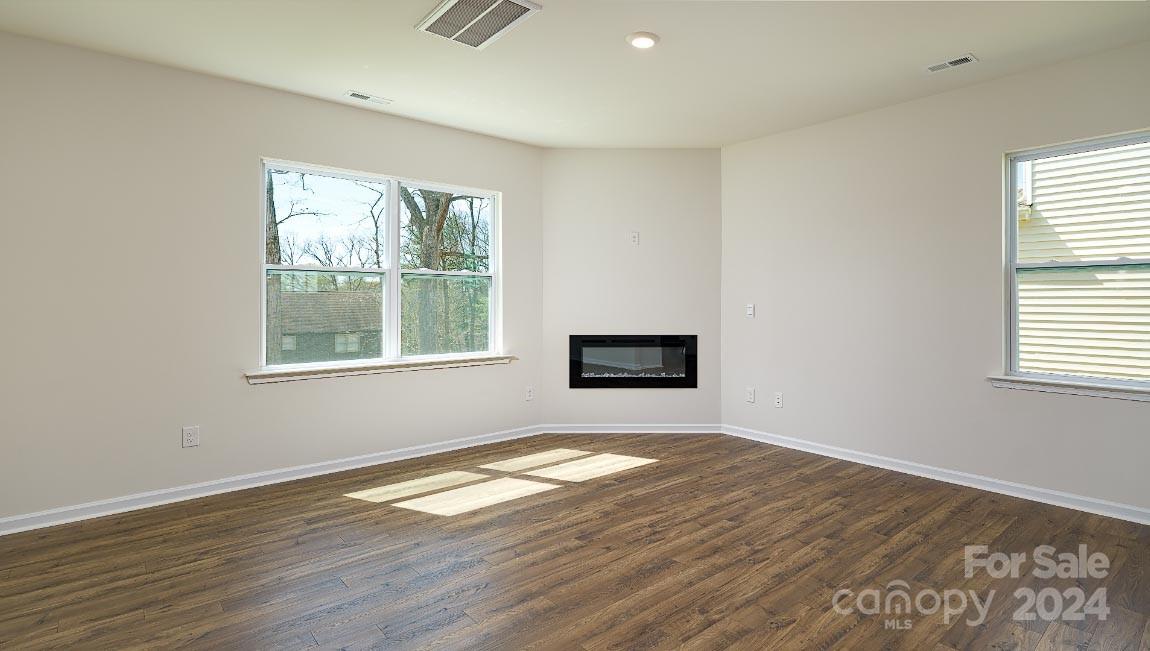 Falls at Hickory - Residential