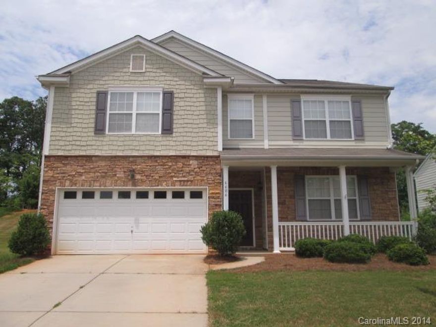 Weddington home with plenty of room. Move in and stretch out! Walk Score 28 (car dependent).