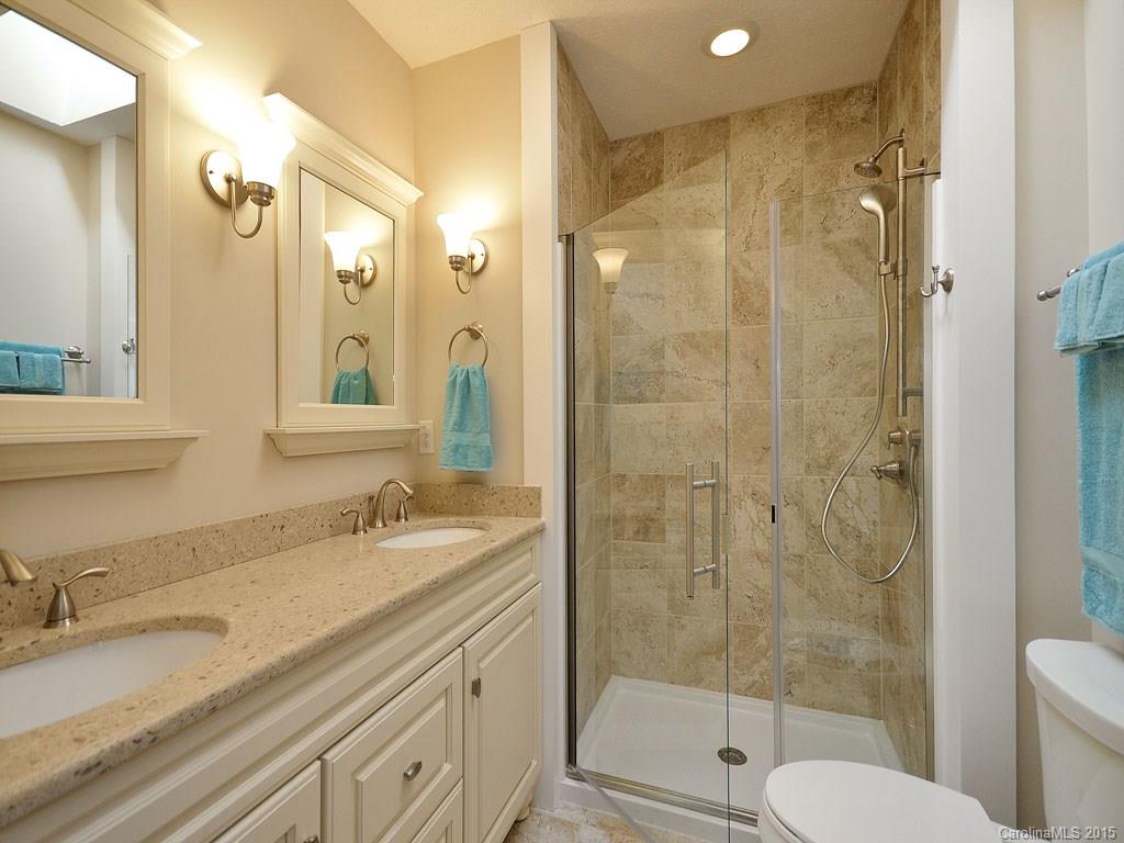 Haywood Knolls - Residential