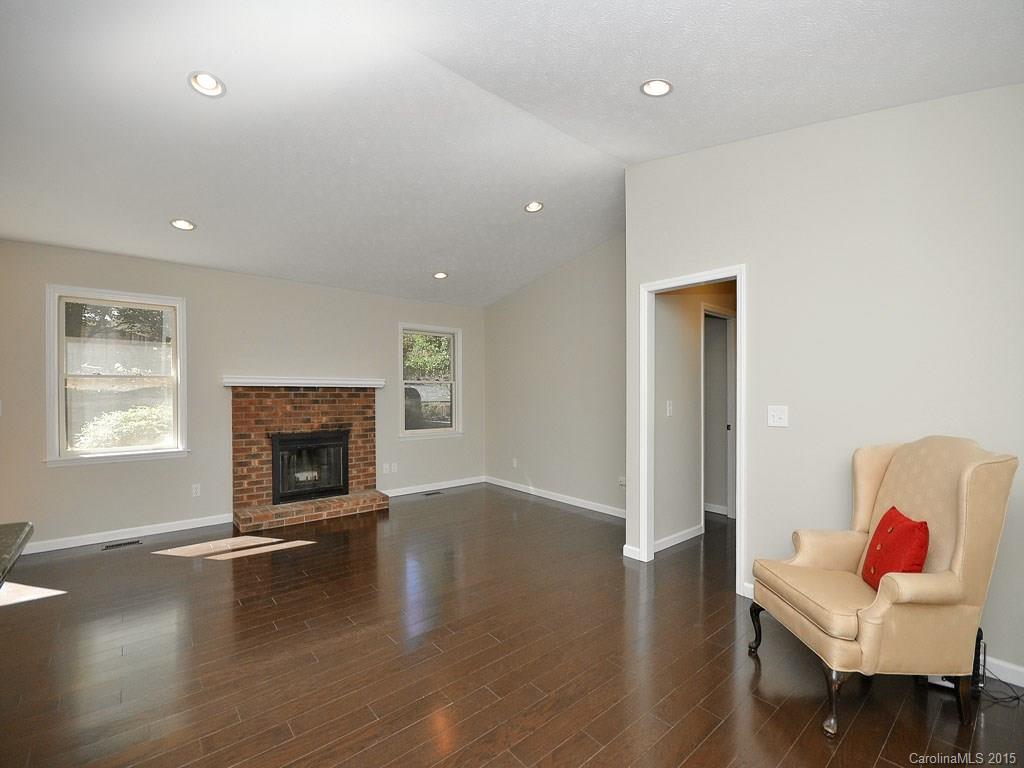 Haywood Knolls - Residential