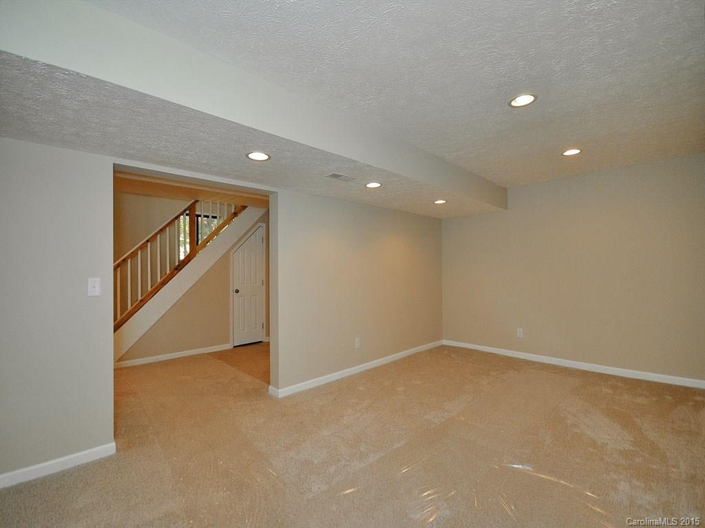 Haywood Knolls - Residential