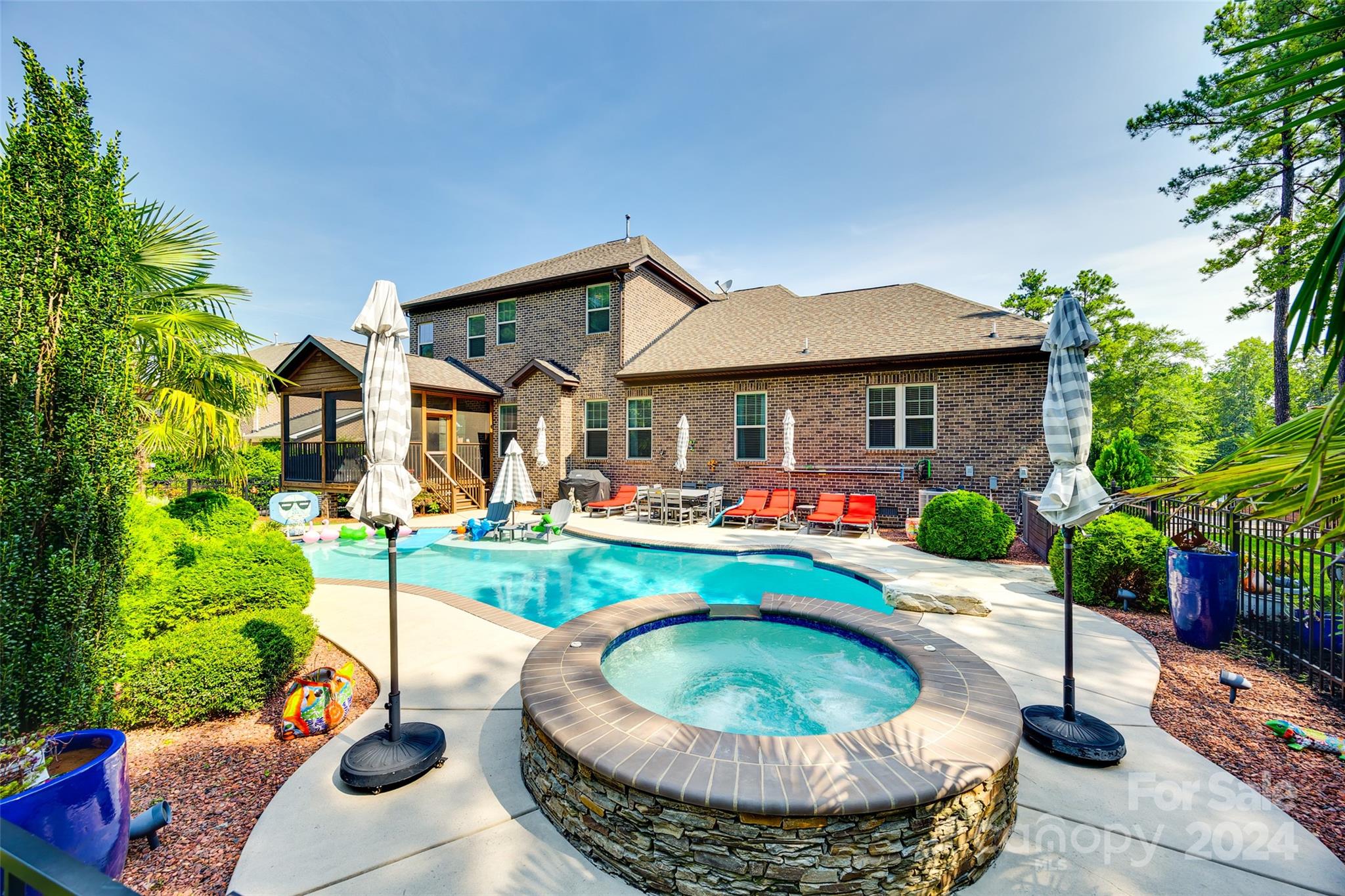 Heron Cove - Residential