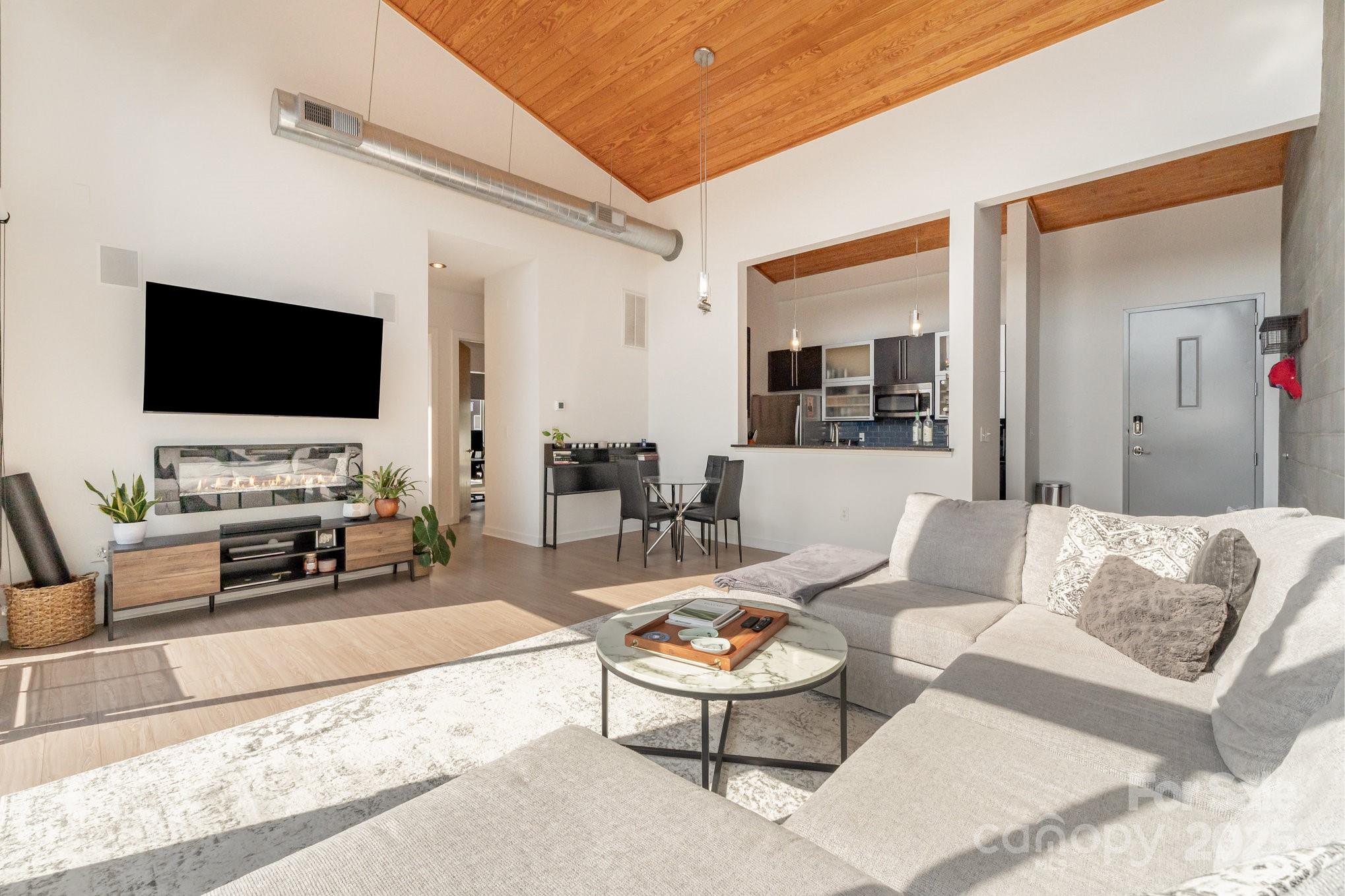 2116 Mcclintock Road 233