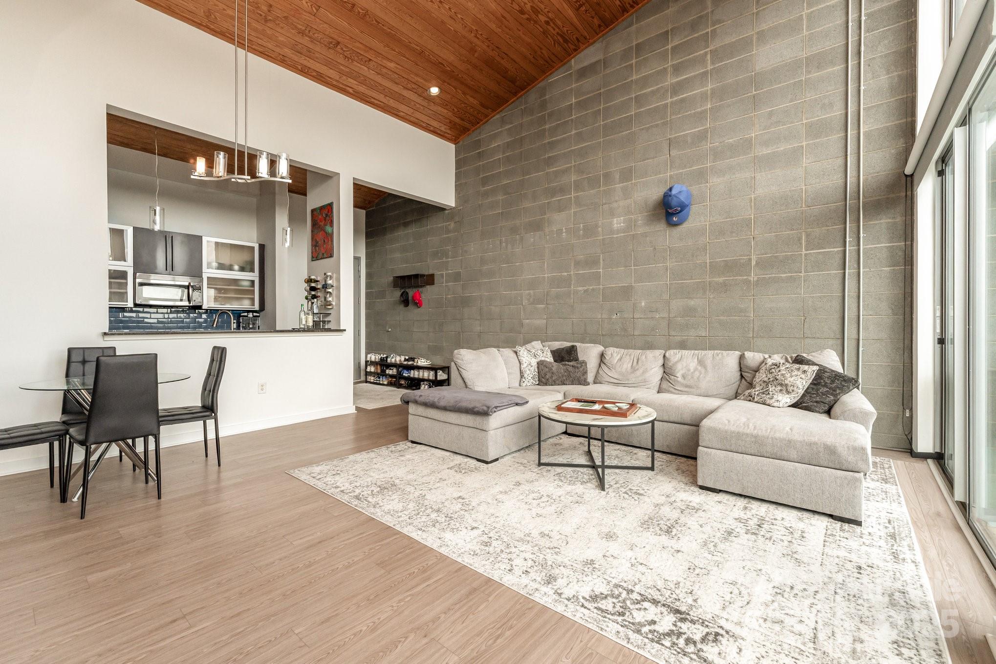 Plaza Vu - Residential
