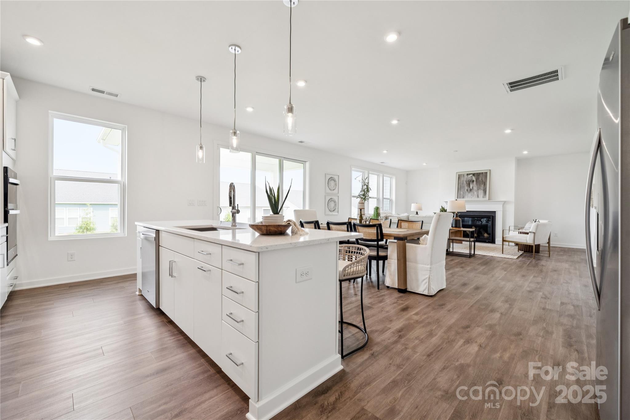 7120 Wayfarer Drive 0079