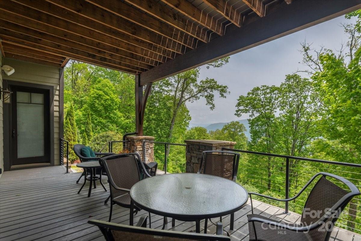 Laurel Ridge Country Club - Residential