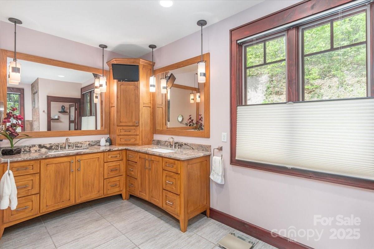 Laurel Ridge Country Club - Residential