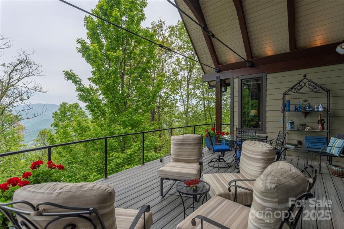 Laurel Ridge Country Club - Residential