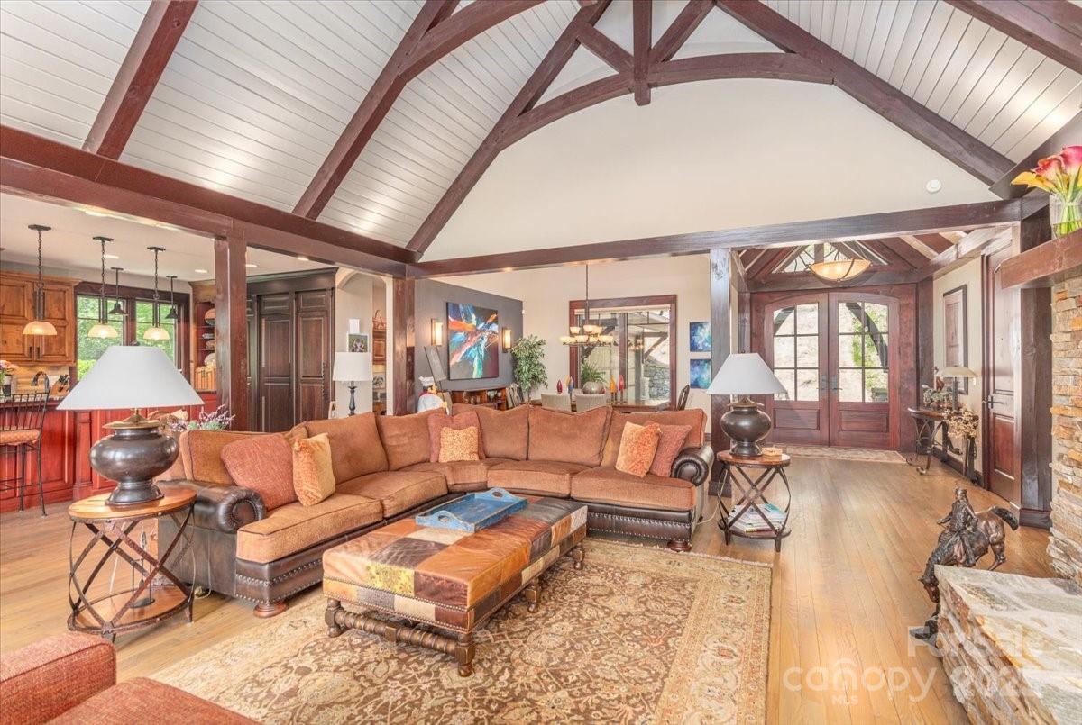 Laurel Ridge Country Club - Residential