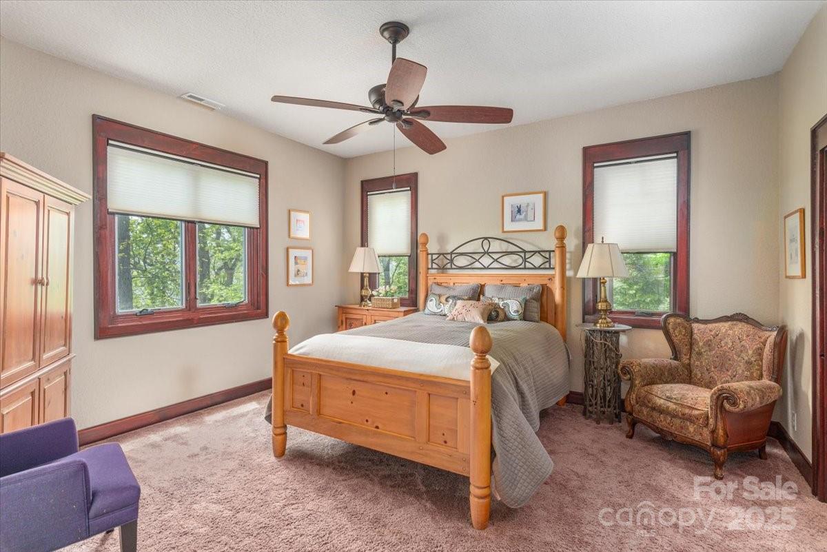 Laurel Ridge Country Club - Residential