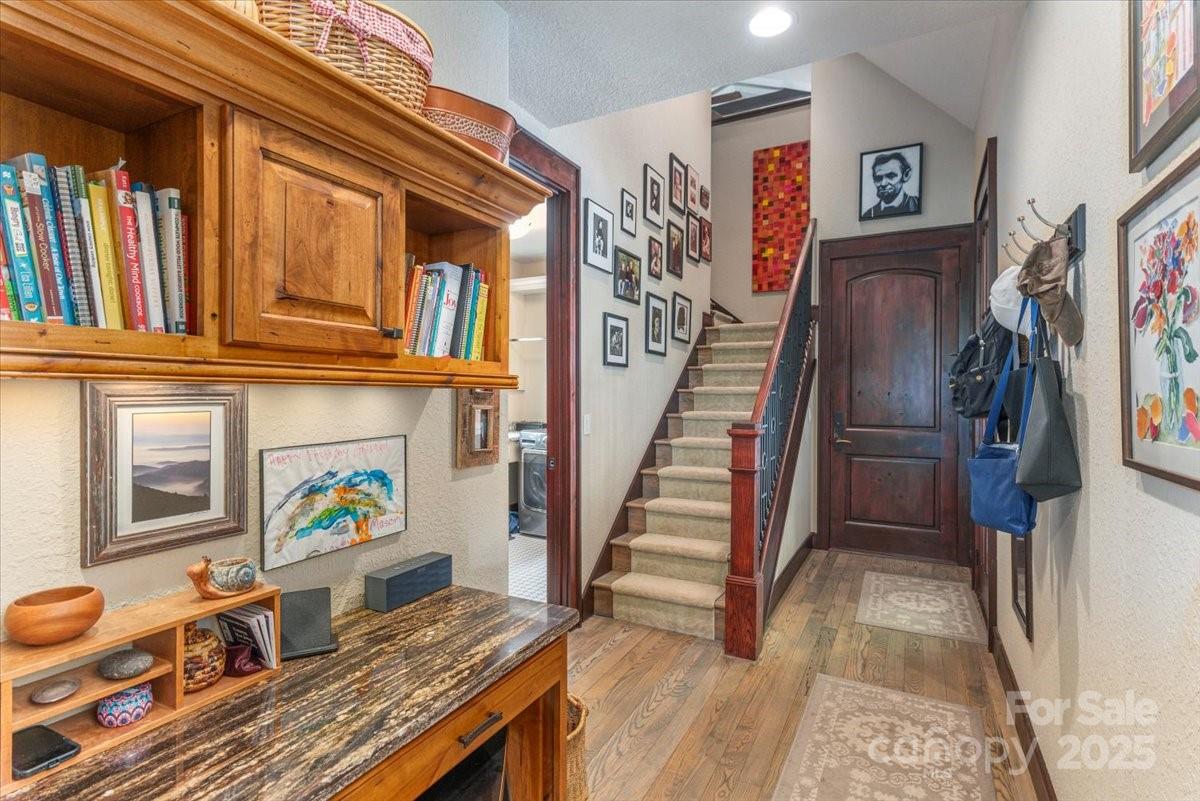 Laurel Ridge Country Club - Residential