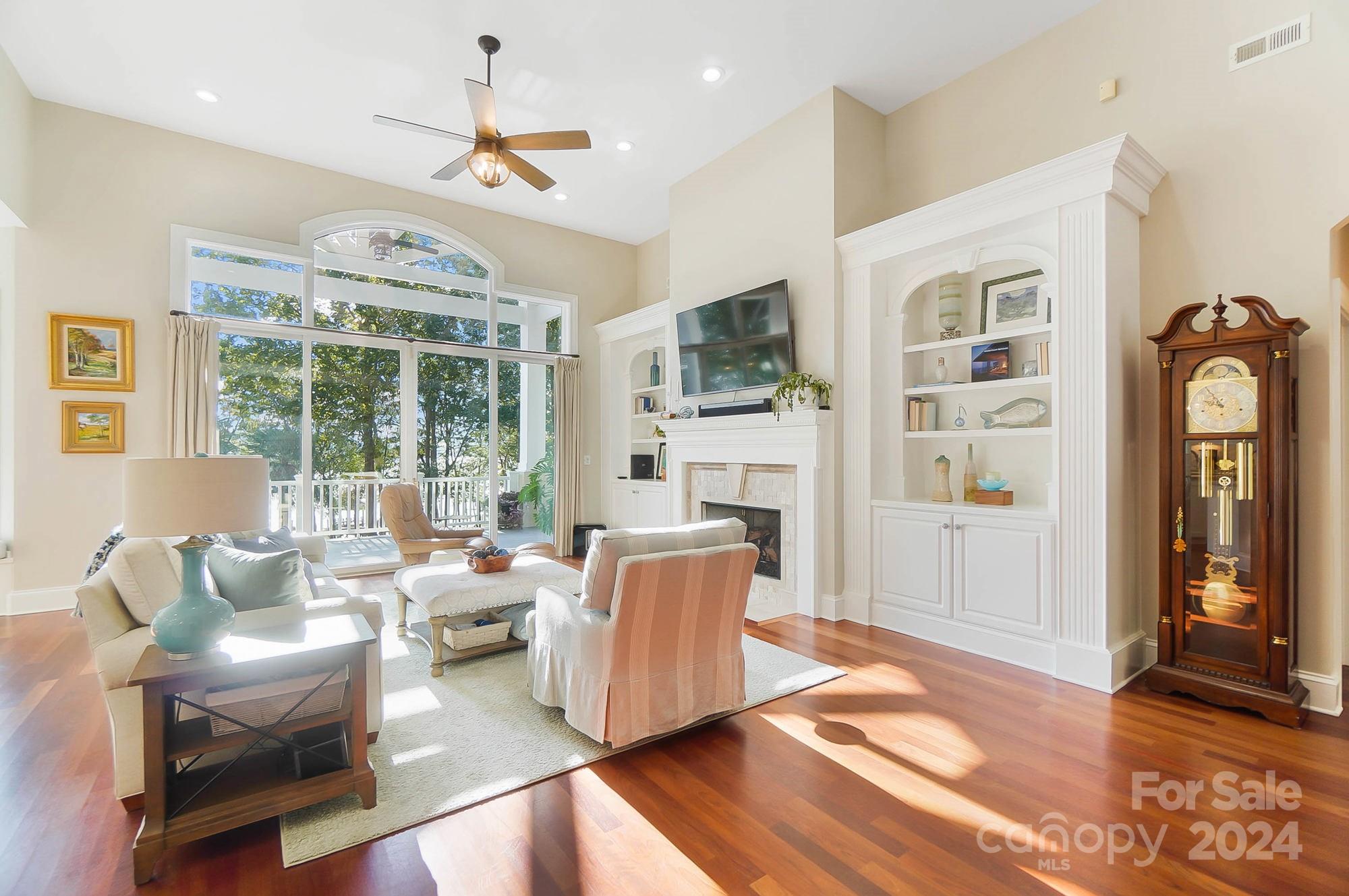 Sailview - Residential