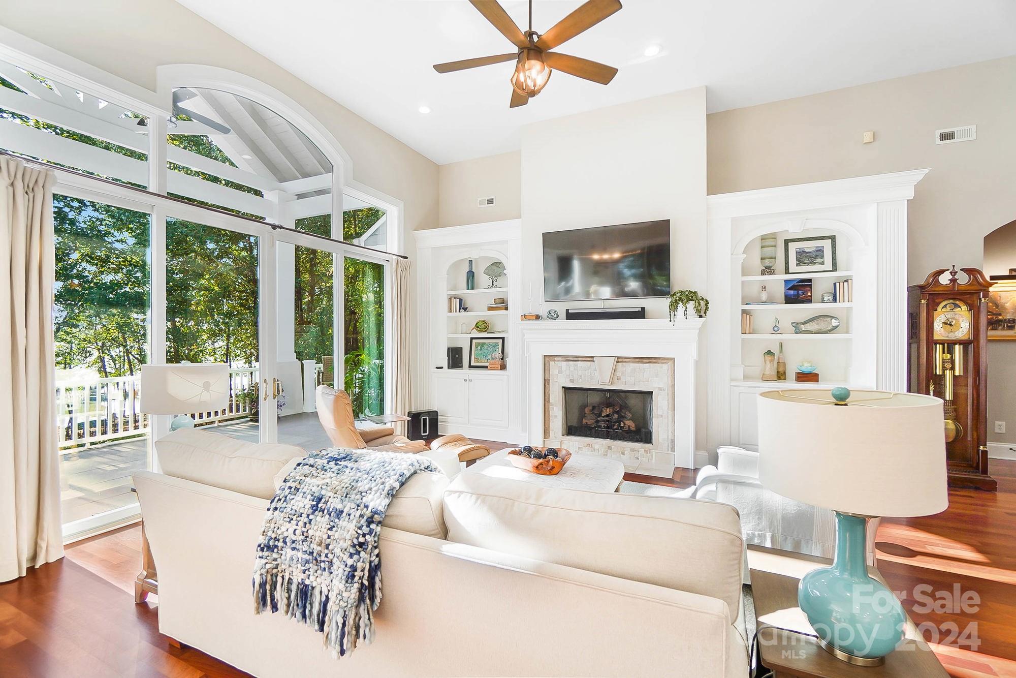 Sailview - Residential