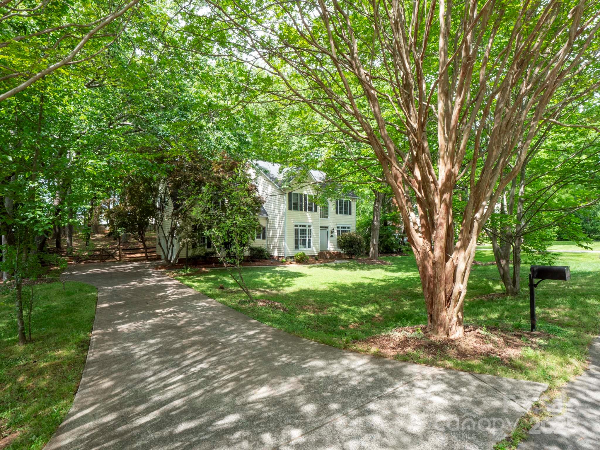 6100 Hunter Lane