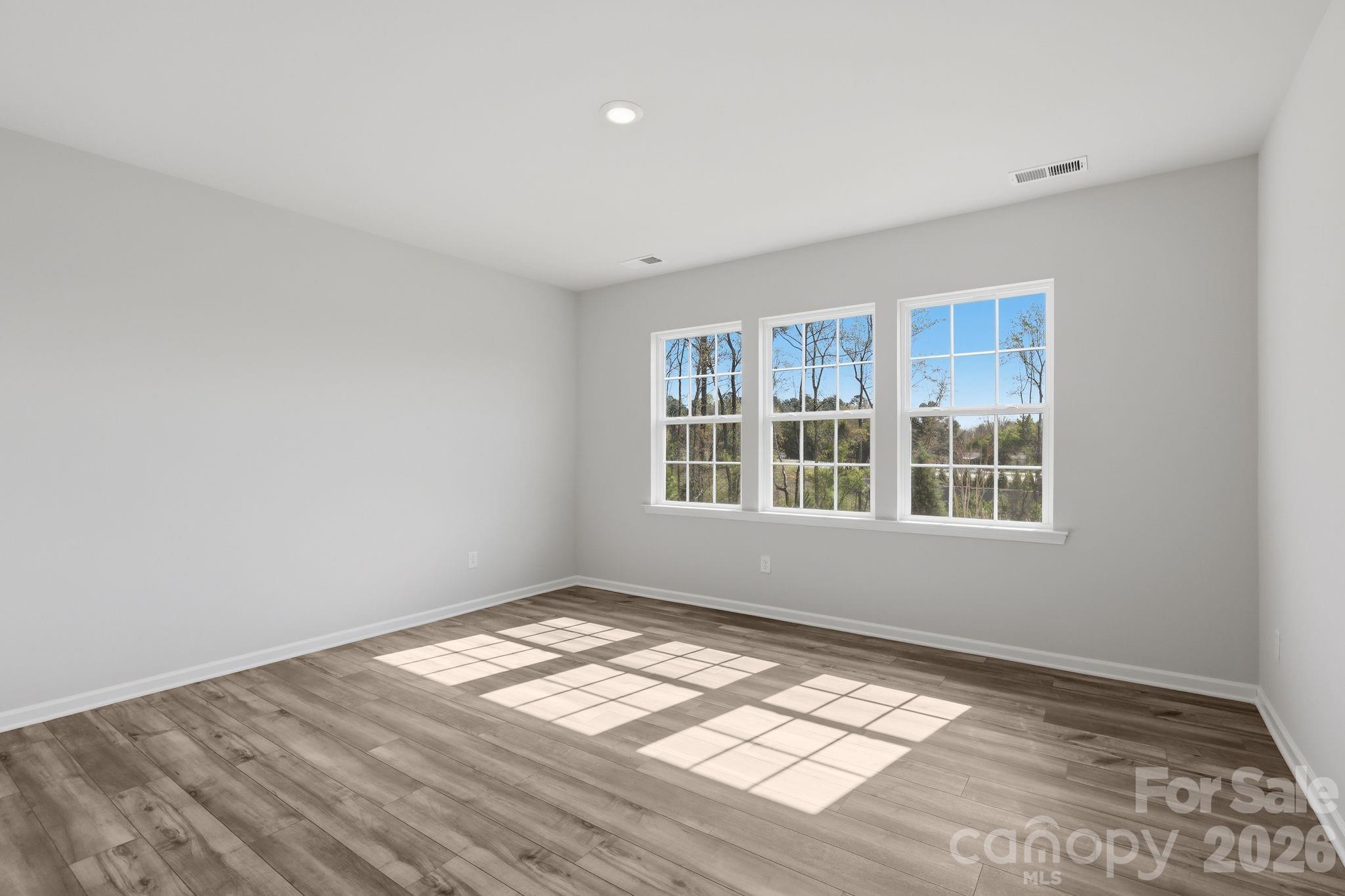 Roselyn - Residential