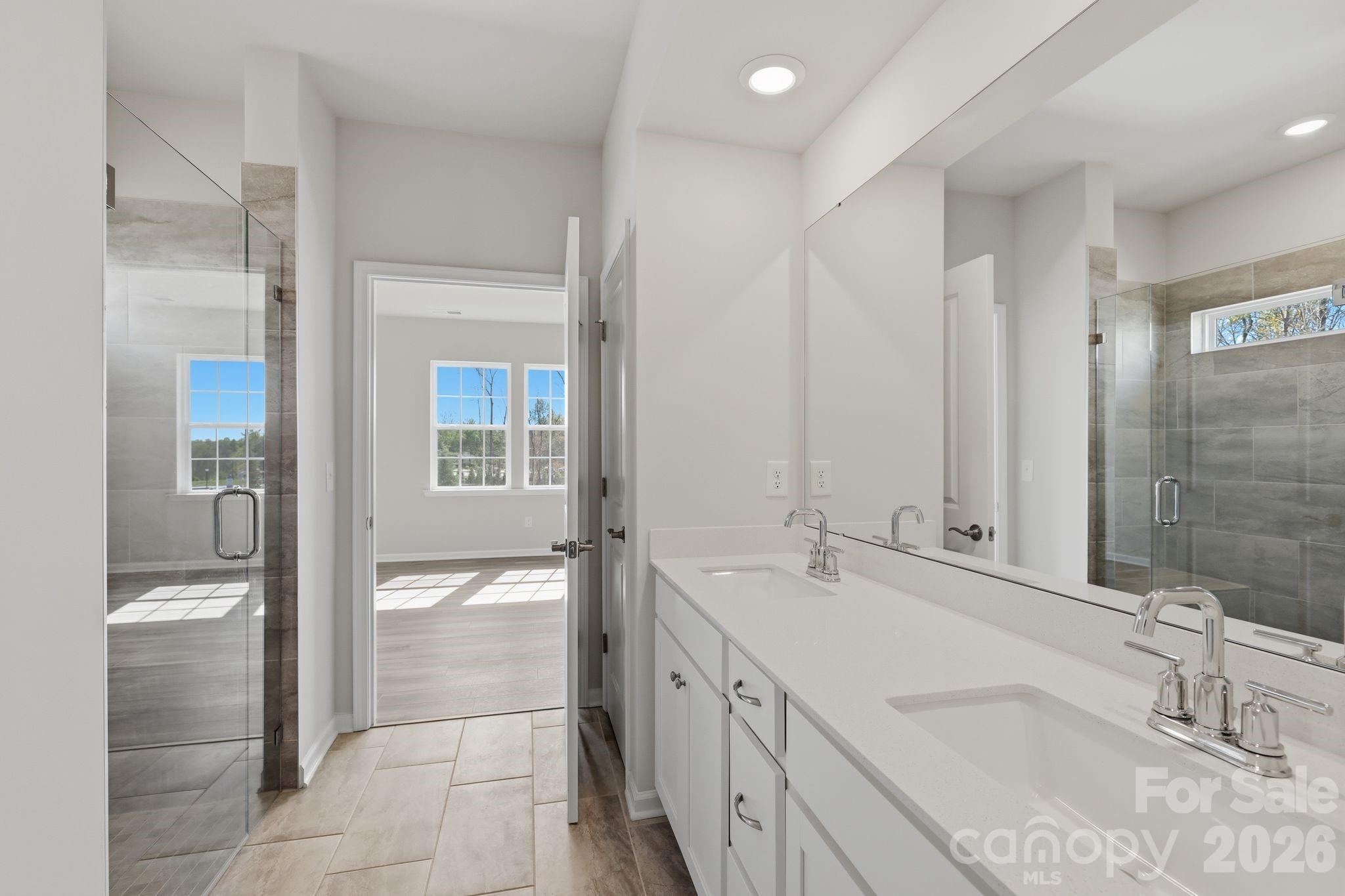 Roselyn - Residential