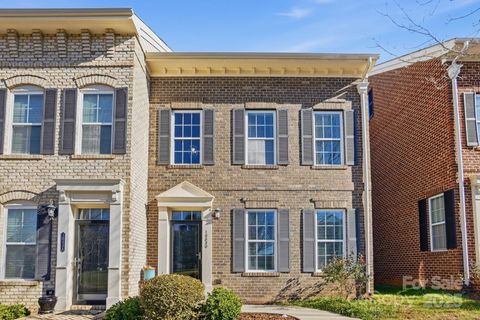 Photo of 10830 Kemptown Square N, Mint Hill, NC 28227 (MLS # 4328312)