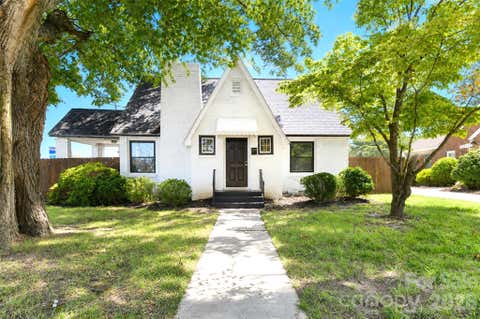 Photo of 710 Sloop Avenue, Kannapolis, NC 28083 (MLS # 4414959)