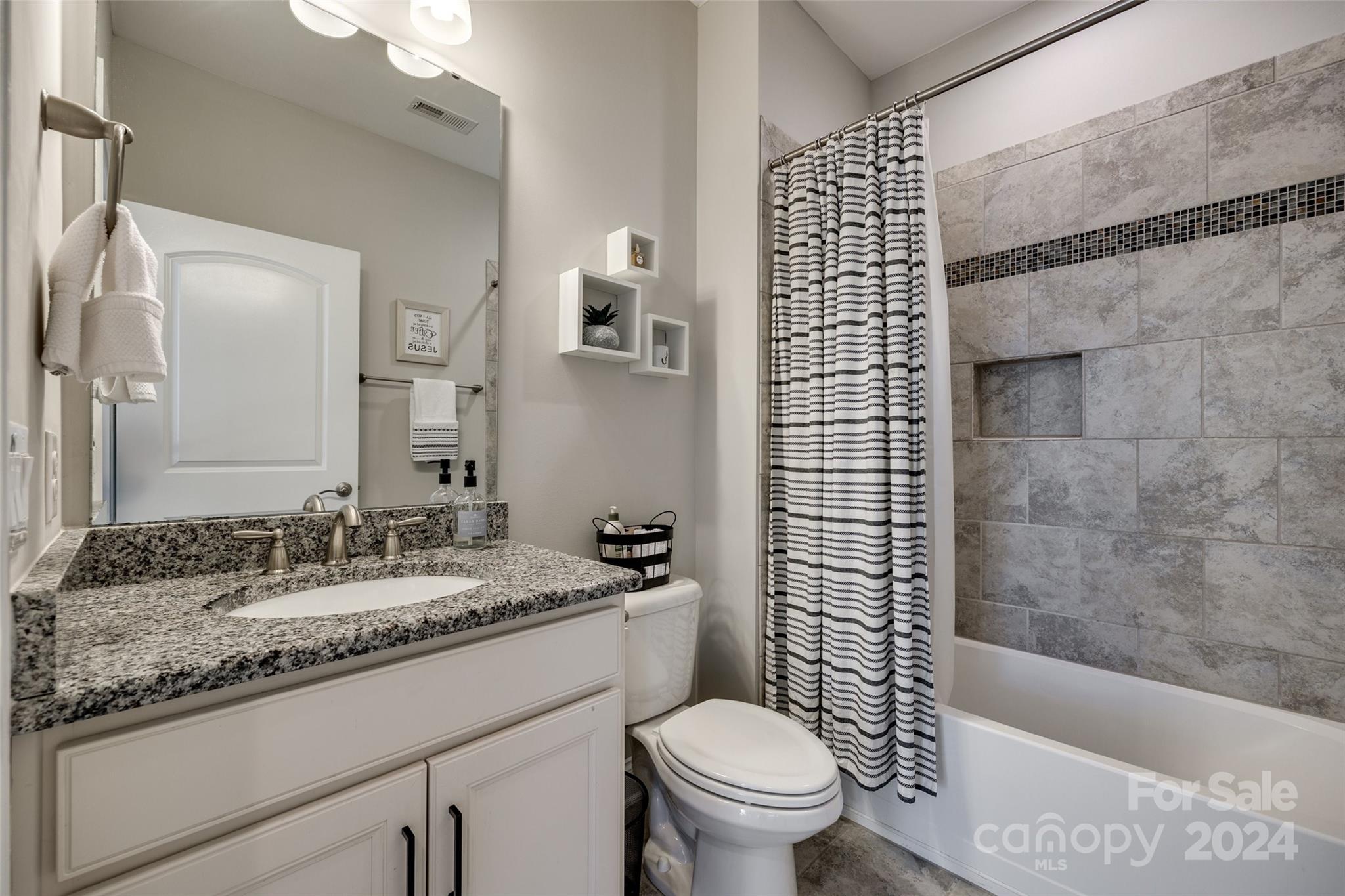 Anniston Grove - Residential