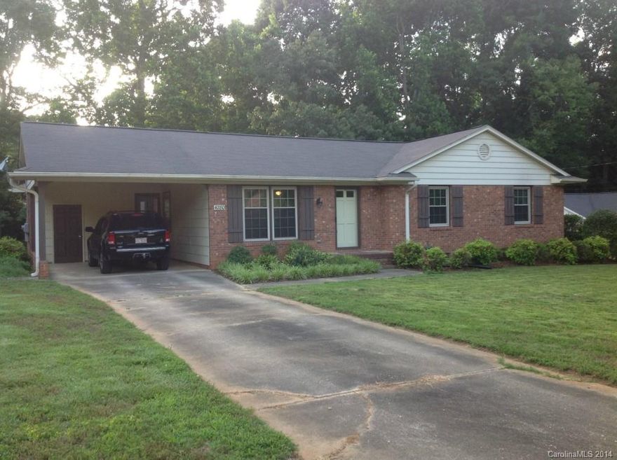 Beautiful hardwood floors. New roof in 2014. Very nice 3 bedroom home.