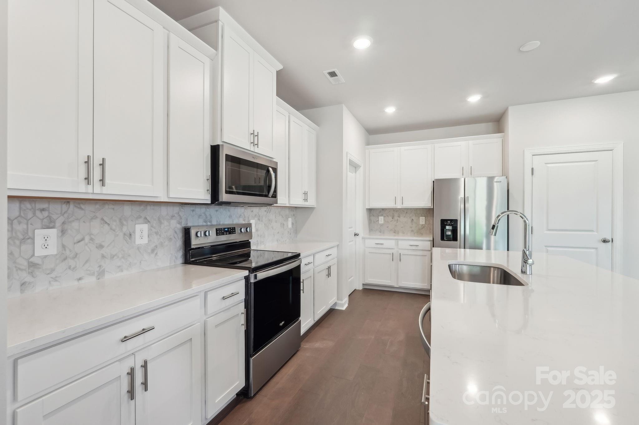 141 Satchel Court