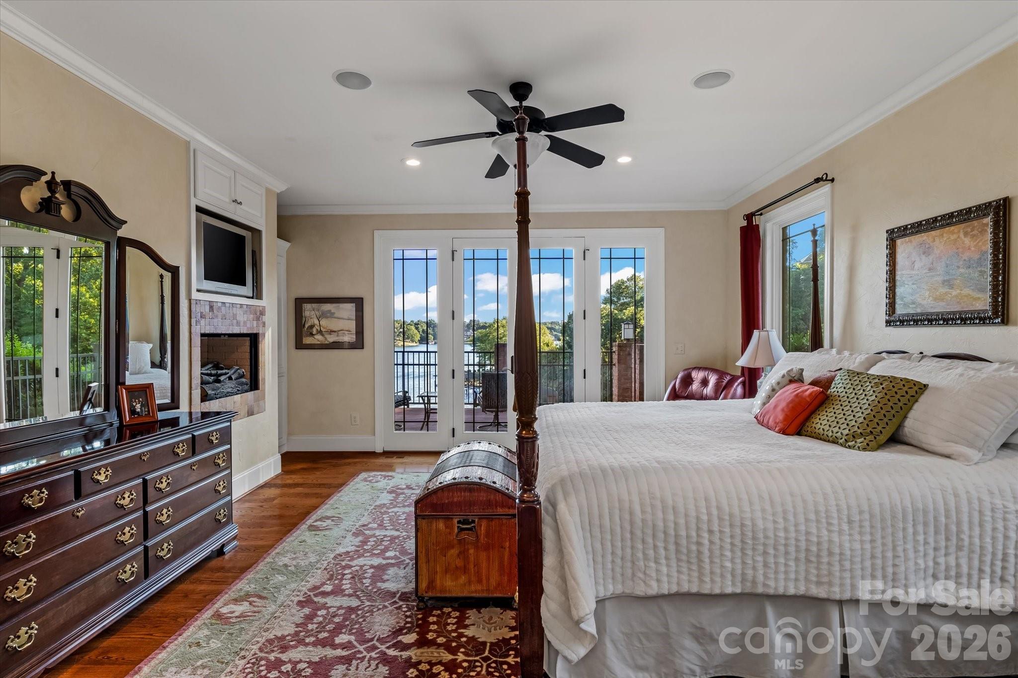 Olivers Landing - Residential